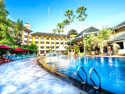Nikmati Akhir Pekan Bersama Prime Plaza Hotel Purwakarta